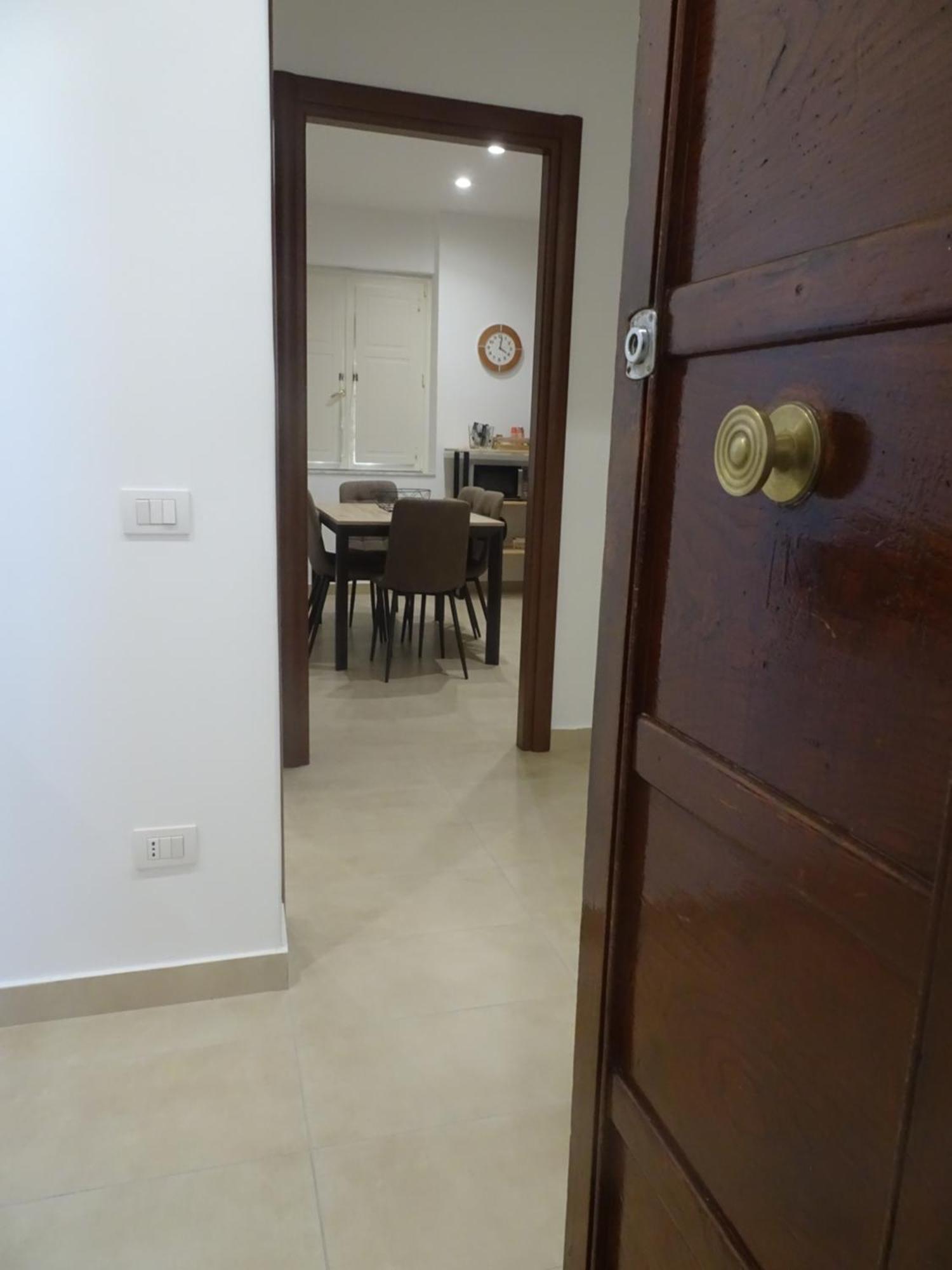 Ferienwohnung A Casa Di Pako Salerno Exterior foto